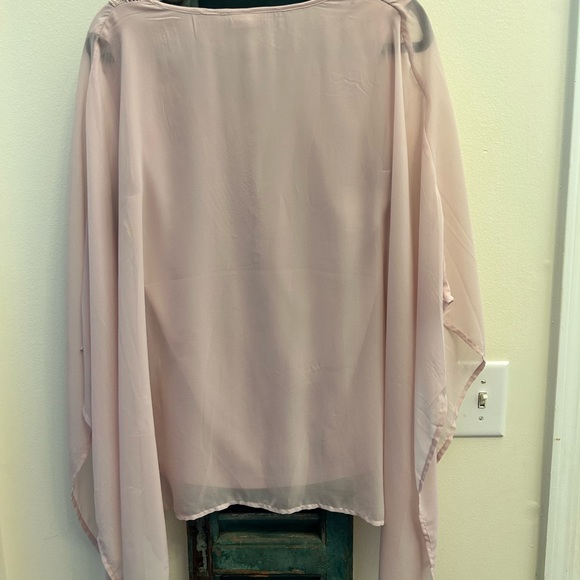Sheer pink  poncho one size - Picture 3 of 3